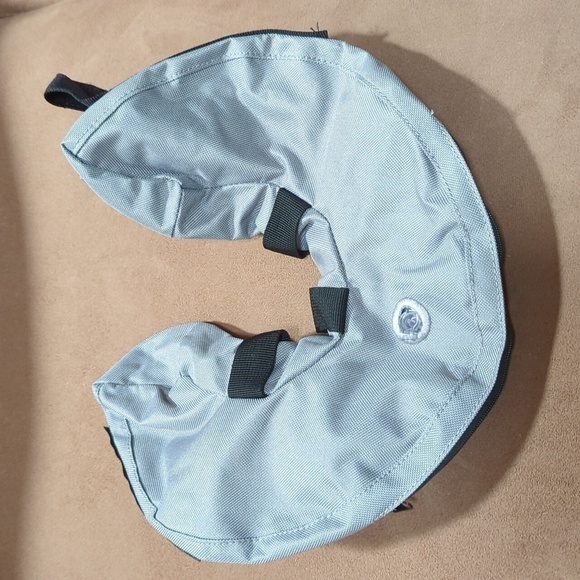 Well & Good Inflatable Collar for Dogs - Used Size Small - Picture 5 of 7